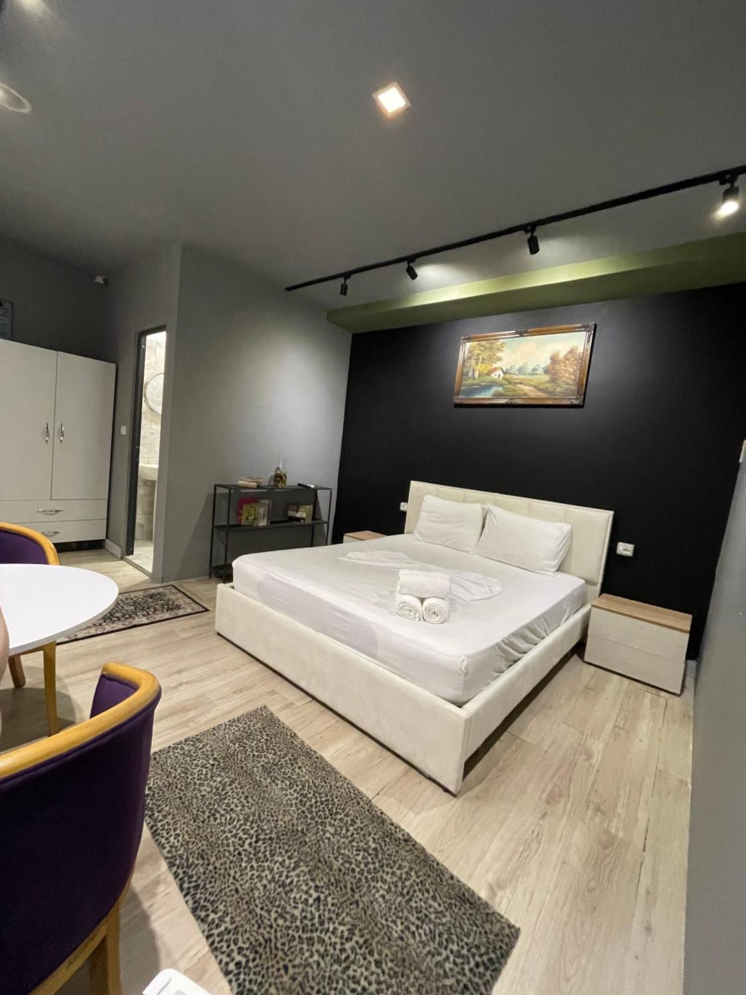 Destinacion Central Room Тирана Екстер'єр фото