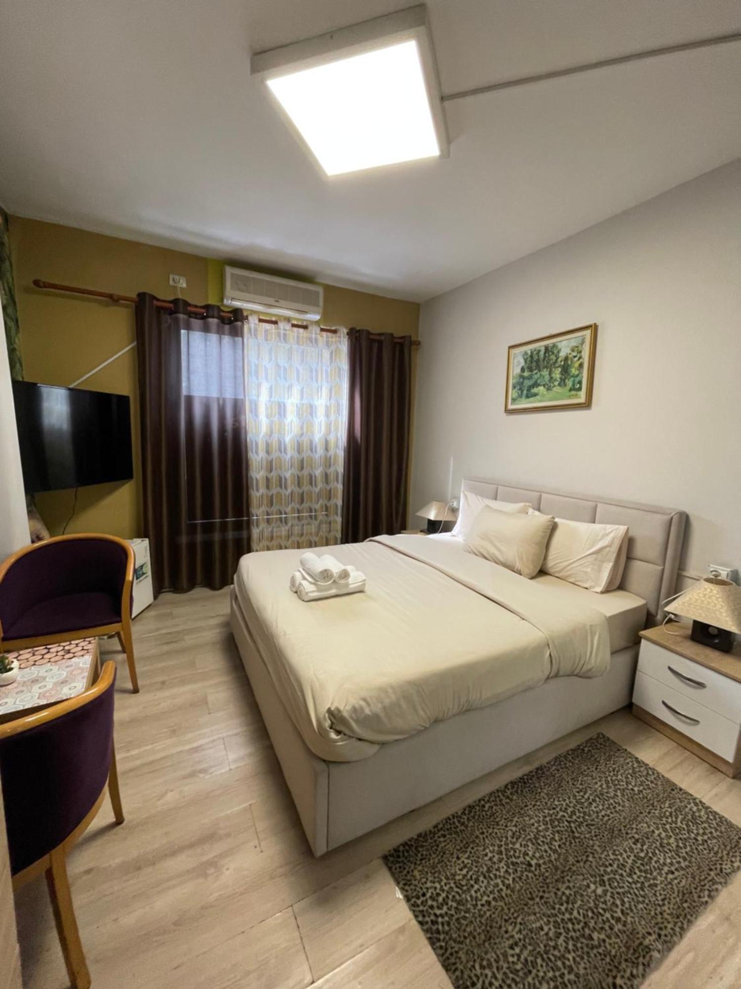 Destinacion Central Room Тирана Екстер'єр фото
